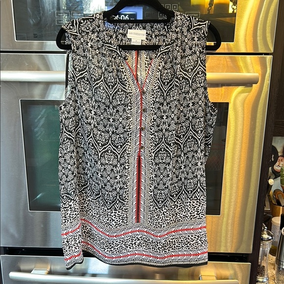 Liz Claiborne Black and White Sleeveless Blouse with Mandarin Collar‎ - Picture 1 of 4